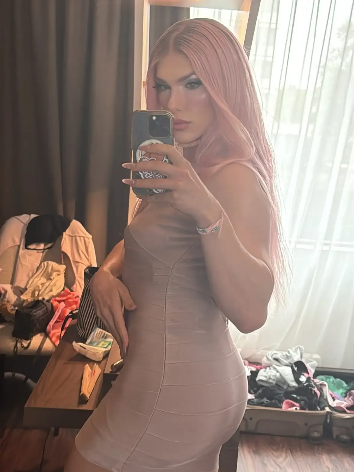 Lyra, femme trans à Roussillon - photo de profil