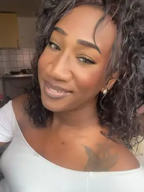 Mélanie, femme trans à Givet - photo de profil